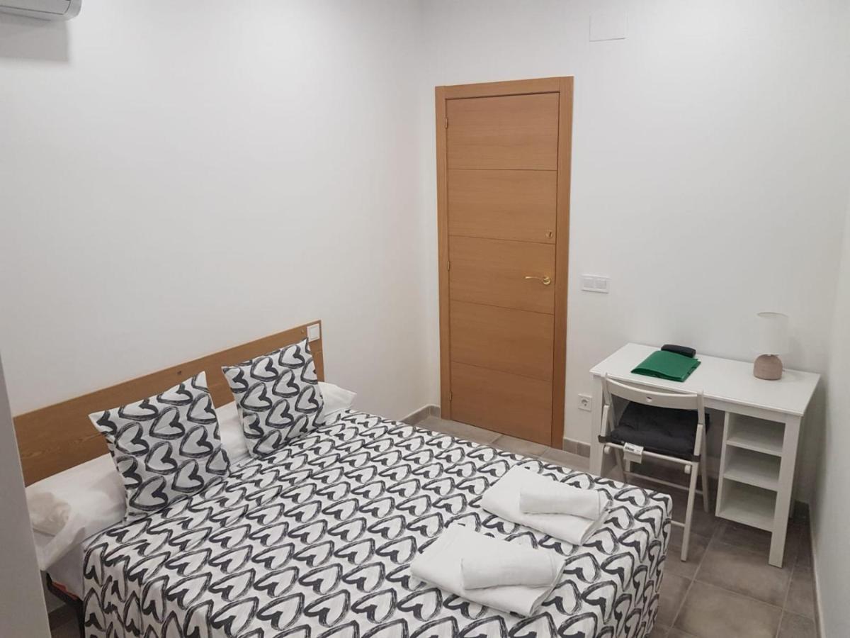 ホテル Coliving New San Bernando マドリード エクステリア 写真